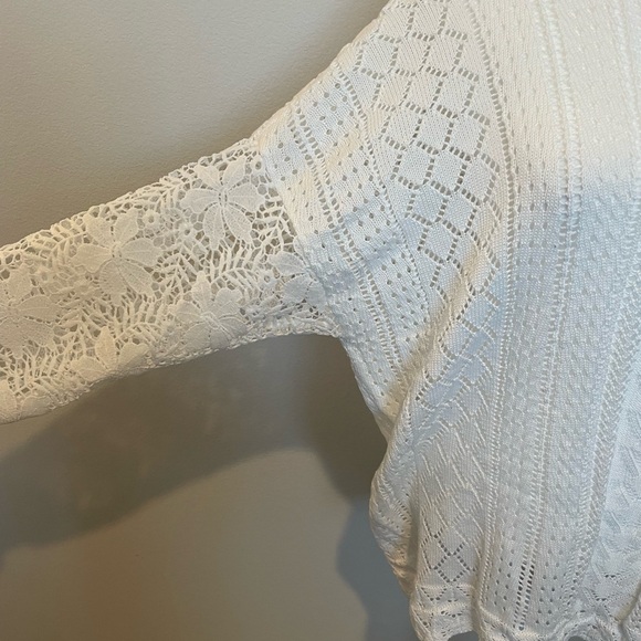 ⭐️Elegant White Knit Sweater - Picture 5 of 5